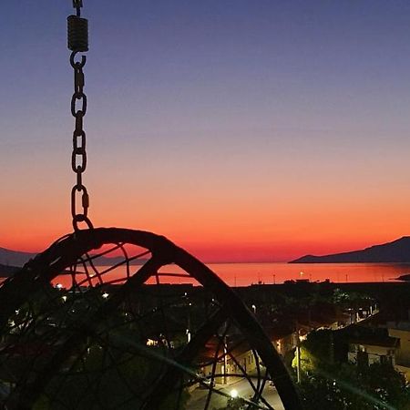 Sea & Mountain Apartment Close To Port And City Lávrion Extérieur photo