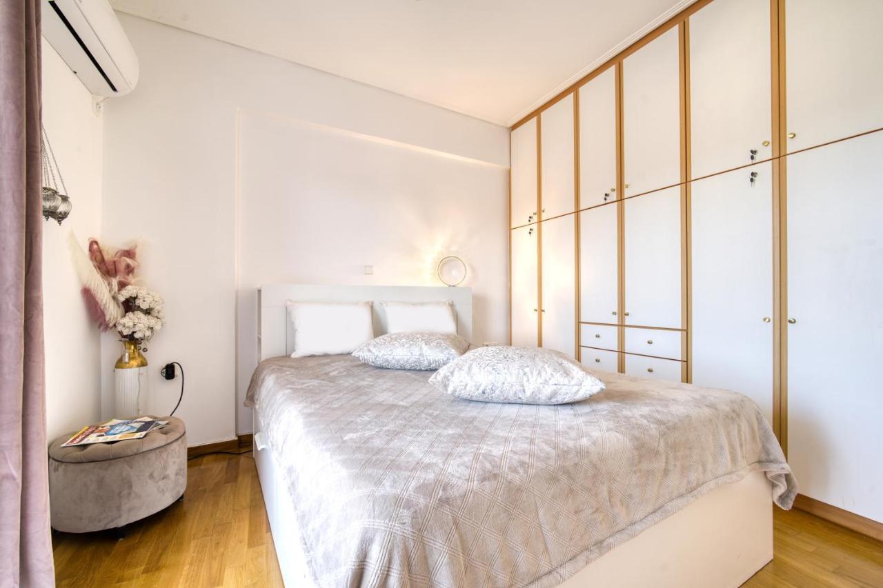Sea & Mountain Apartment Close To Port And City Lávrion Extérieur photo