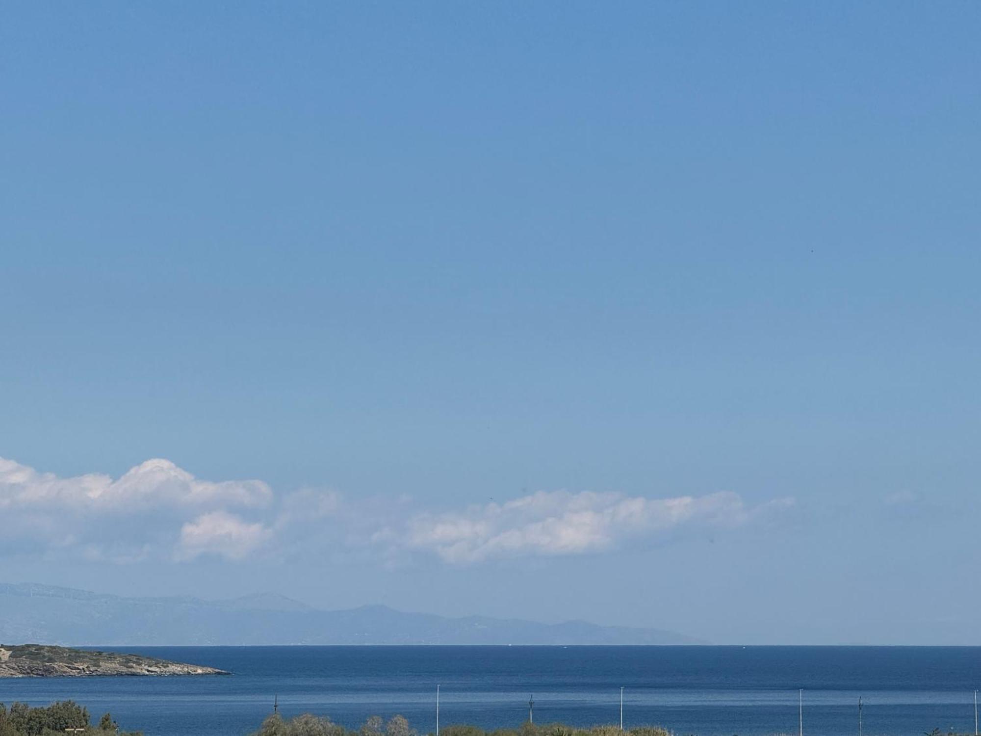 Sea & Mountain Apartment Close To Port And City Lávrion Extérieur photo