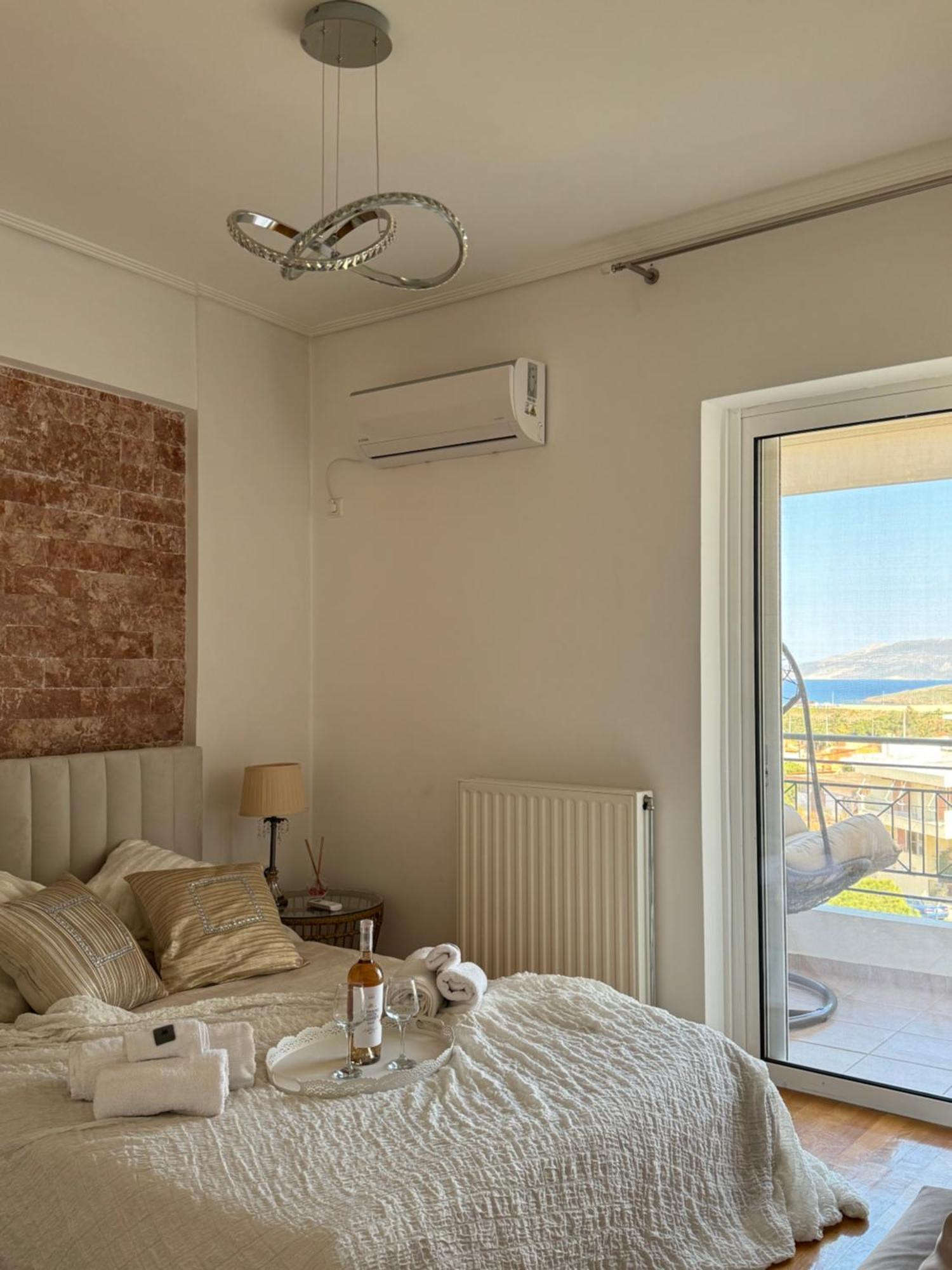 Sea & Mountain Apartment Close To Port And City Lávrion Extérieur photo